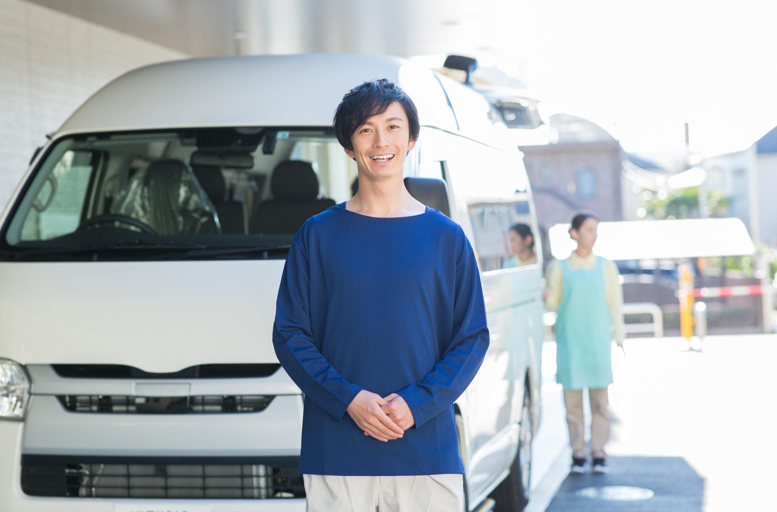 介護施設の送迎ドライバー※1日7.5時間勤務！の業務